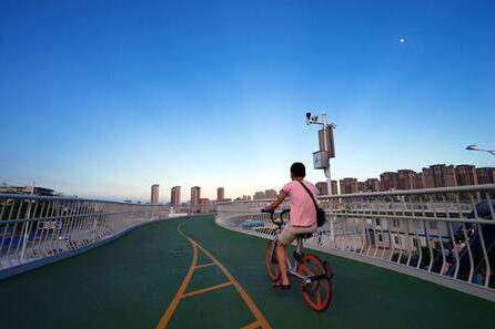 Les «autoroutes à vélos», un nouveau modèle de transport en essor en Chine