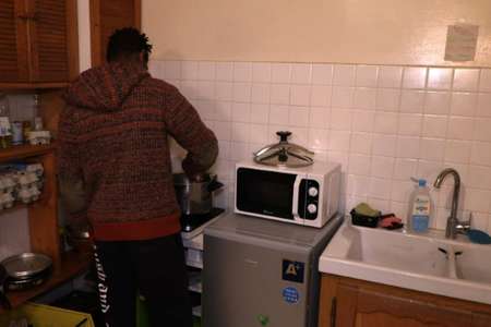 Illustration: un migrant à Briançon (France)