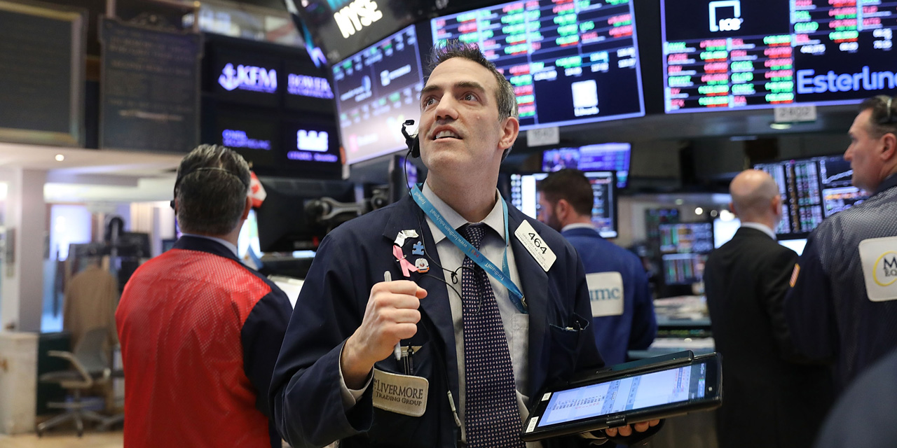 Wall Street plonge à la clôture après des sanctions contre la Chine