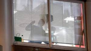 Longue nuit de perquisitions au siège de Cambridge Analytica à Londres