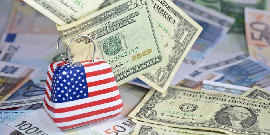 Le dollar subit les tensions commerciales et l'emploi américain
