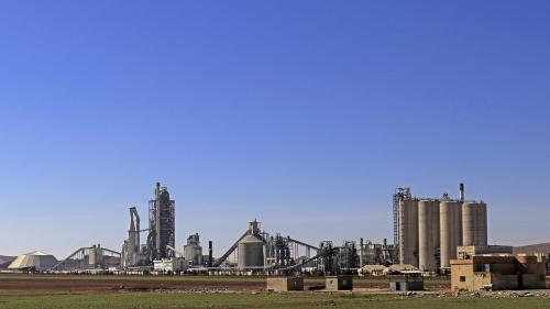 Lafarge en Syrie: un ex-membre des renseignements norvégiens mis en examen