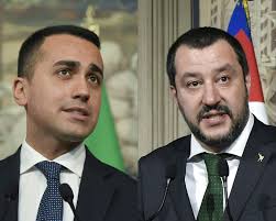 Matteo Salvi chef de la Ligue, à droite) et Luigi Di Maio (leader du M5S)