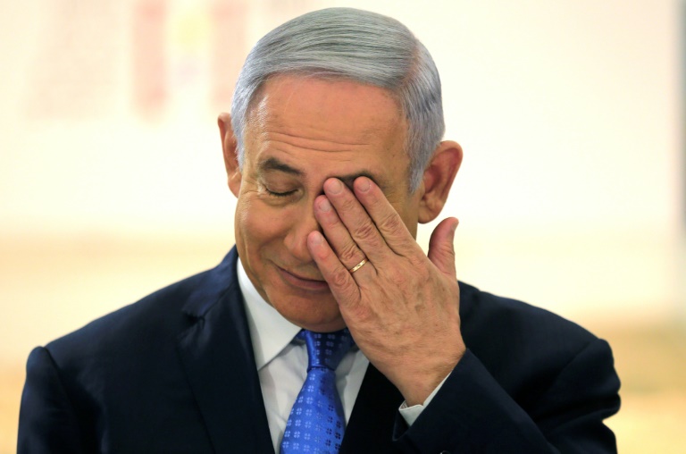 Israël: Netanyahu sur un nuage, avant que les enquêtes le ramènent sur terre