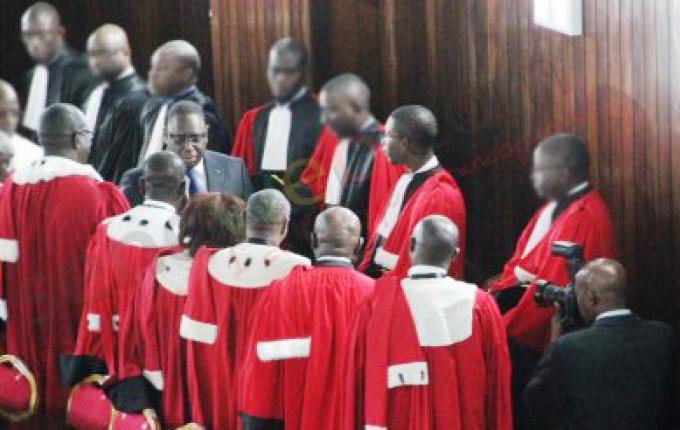 Justice couchée : la démocratie sénégalaise bascule du coté obscur