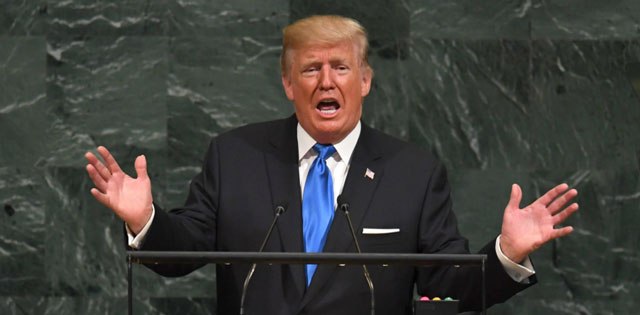 Trump: les marchés vont "s'effondrer" si je suis destitué