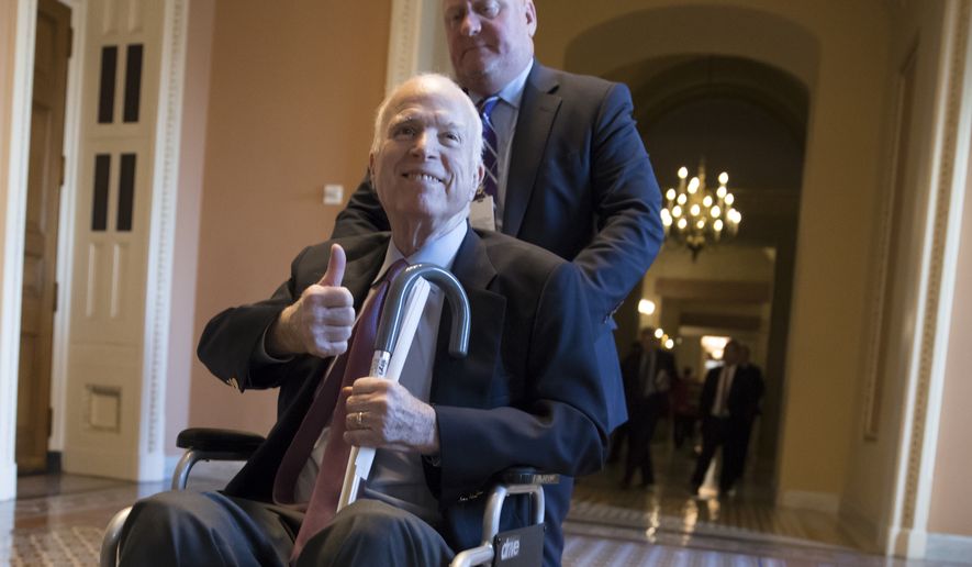 USA: le sénateur John McCain arrête de traiter son cancer du cerveau