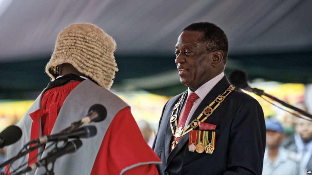 Emmerson Mnangagwa investi président du Zimbabwe