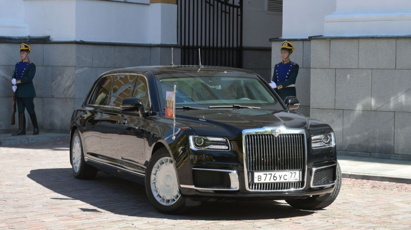 Les limousines "made in Russia" lancées sur le marché