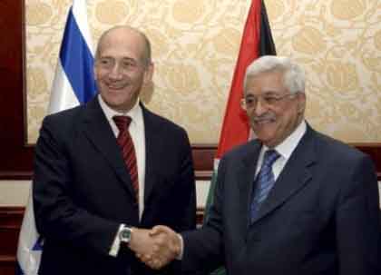 Israël/Palestiniens: le président Abbas seul capable de faire la paix (Olmert)