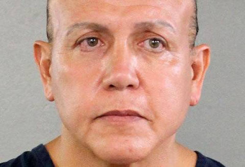 Colis suspects: l'homme arrêté inculpé de cinq chefs d'accusation