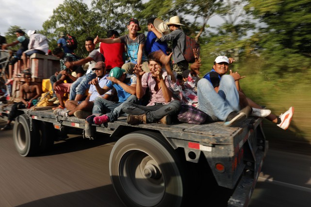La caravane de migrants progresse dans l'Etat mexicain de Veracruz en direction des Etats-Unis