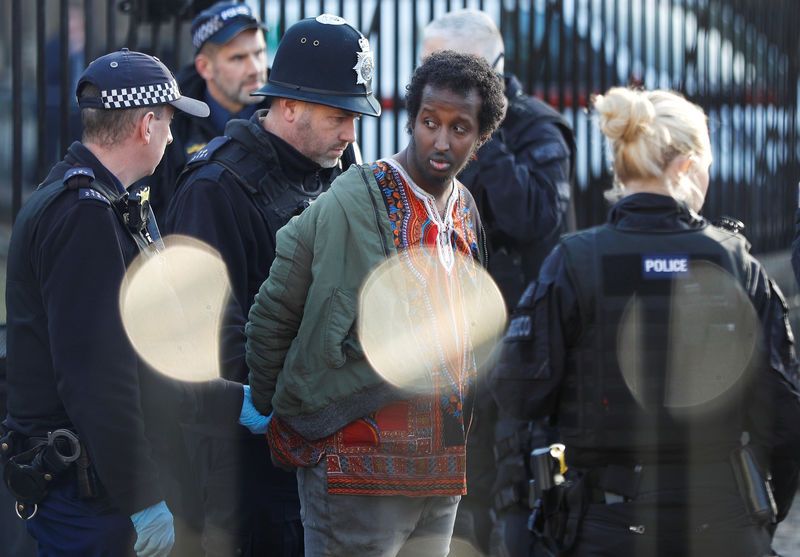 GB: Un individu maîtrisé par la police dans l'enceinte du parlement