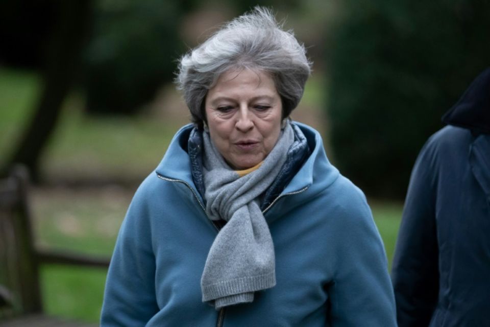 Brexit: May met en garde contre "une rupture" de la confiance démocratique