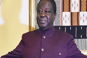 "La Côte d'Ivoire pourrait sombrer dans le chaos" : l'ex-président Bédié met en garde Alassane Ouattara