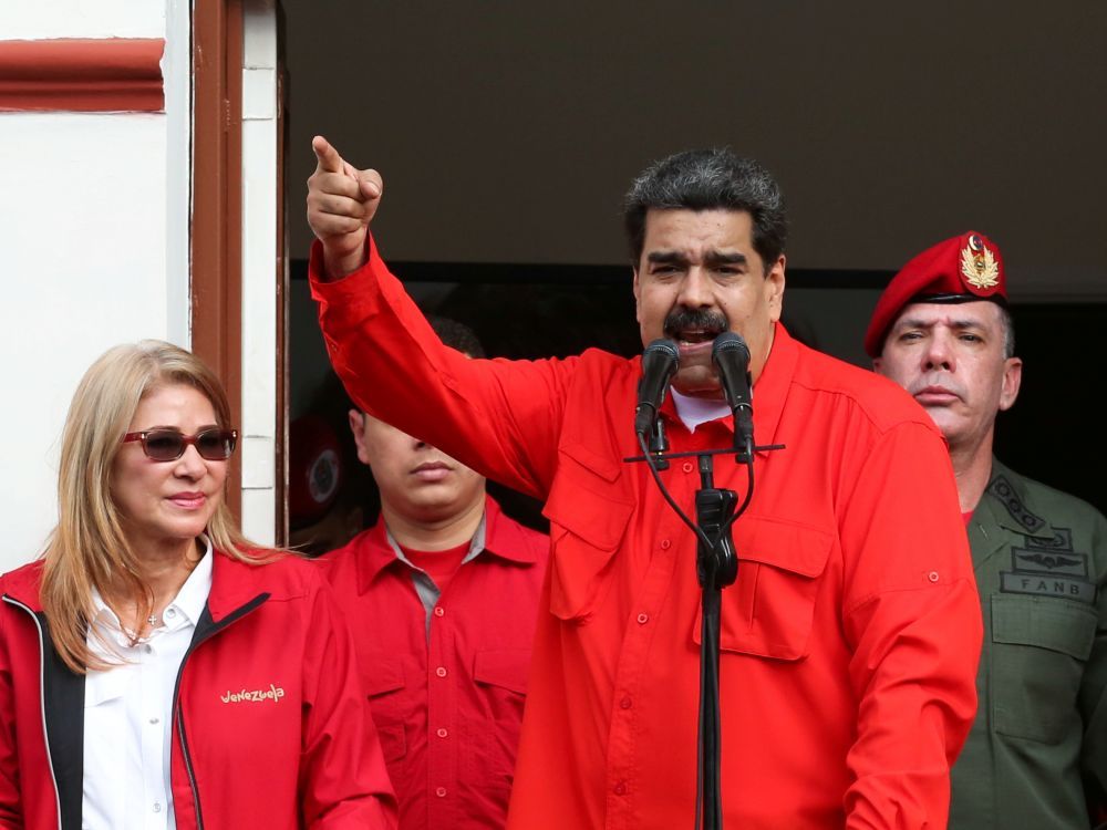 Maduro fustige l'ultimatum européen mais est prêt à dialoguer