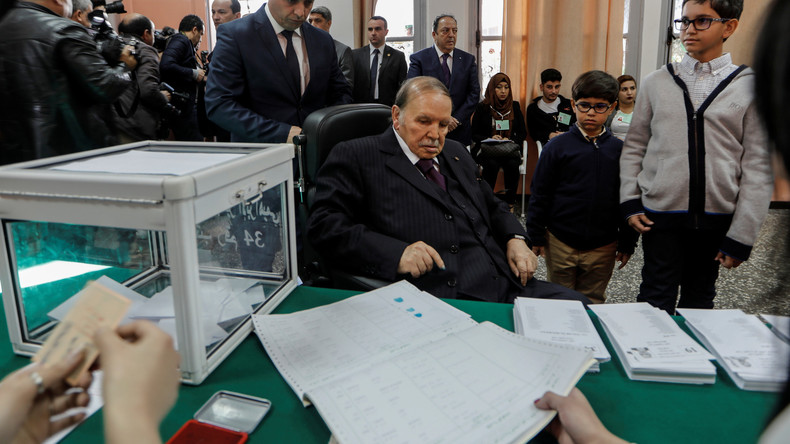 Poursuite des manifestations contre la candidature de Bouteflika