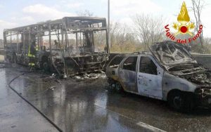 MILAN : Ousseynou Sy, chauffeur sénégalais, incendie un bus scolaire avec 51 collégiens à bord