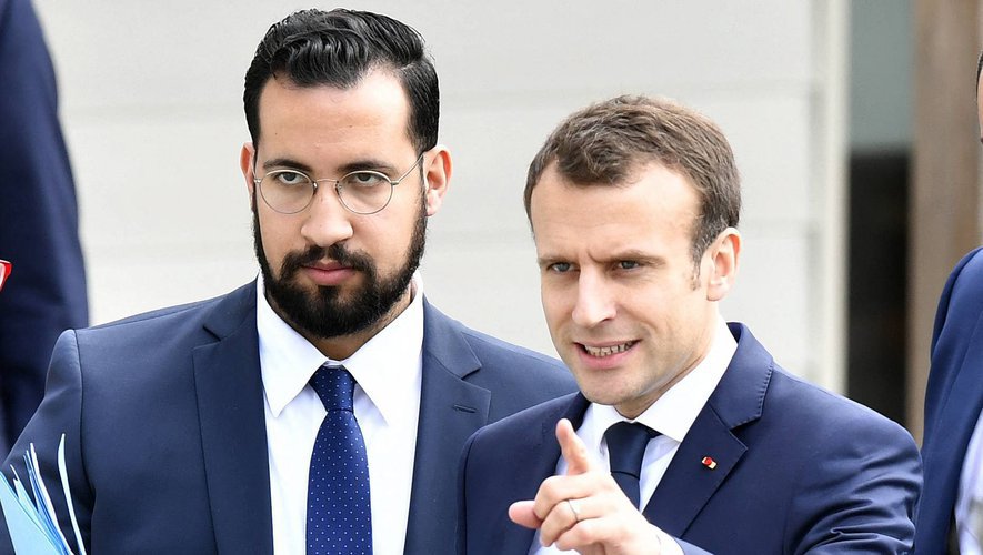 Le Sénat saisit le parquet contre des proches de Macron