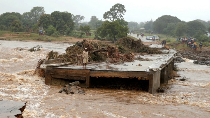Le bilan du cyclone Idai s'élève à 242 morts au Mozambique