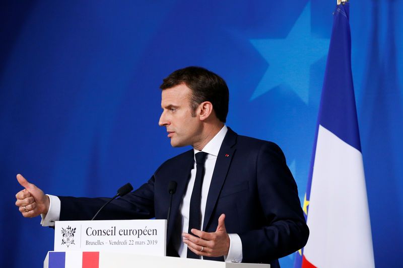 Le Brexit est avant tout une leçon politique, selon Macron