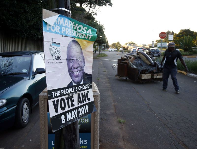 Afrique du Sud: L'ANC remporte les législatives mais passe sous les 60%