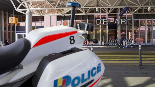 Le chef de la sûreté de l'aéroport de Genève arrêté dans une affaire de corruption