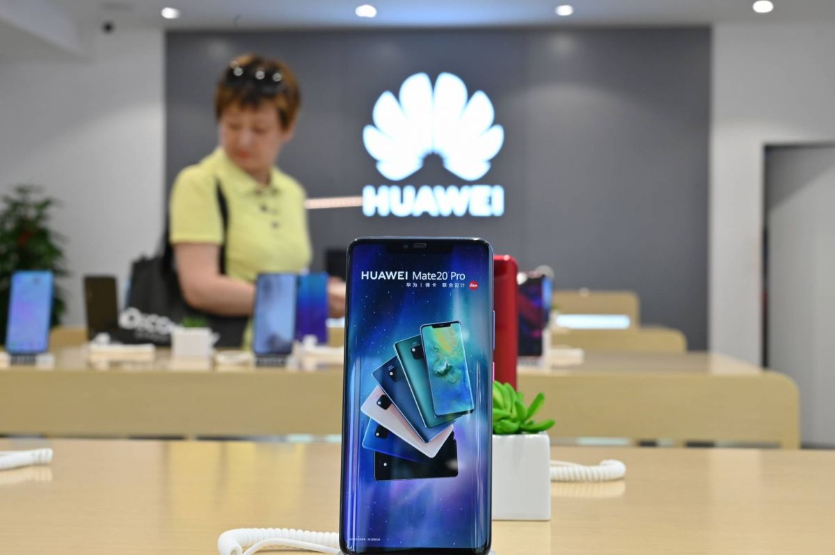 Huawei, victime de Trump, voit plonger ses ventes