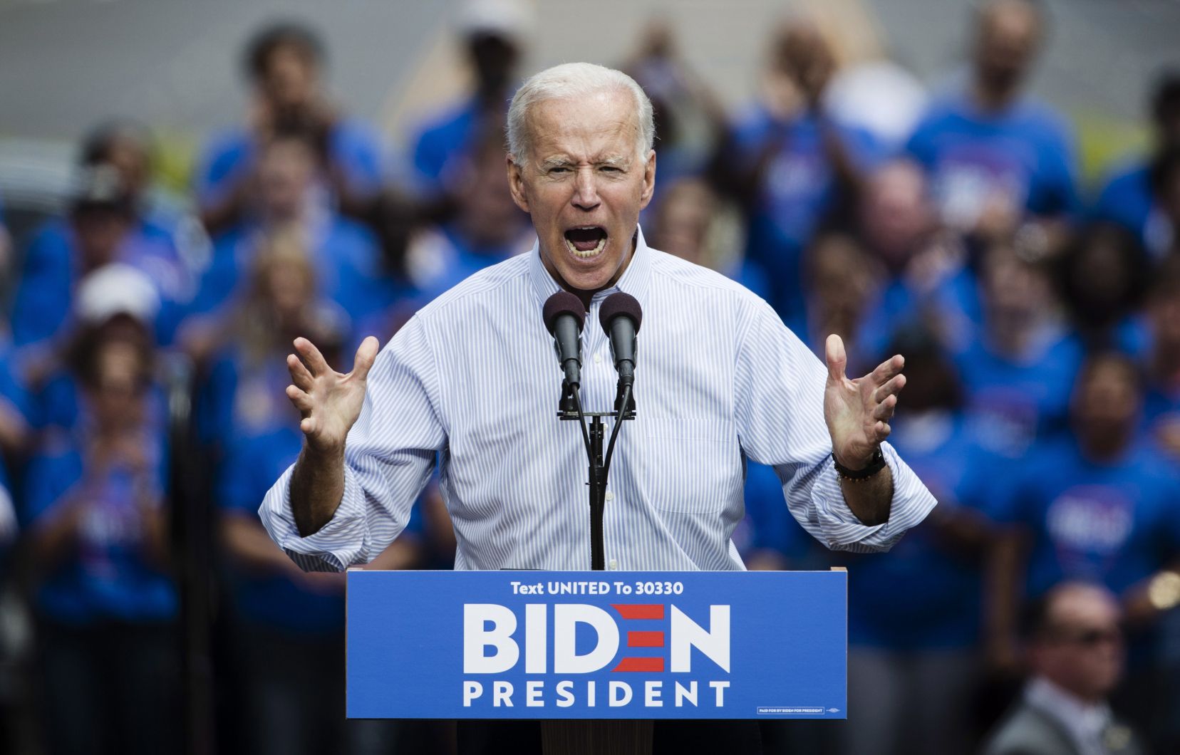 Biden fait la course en tête devant Sanders en vue de la primaire démocrate
