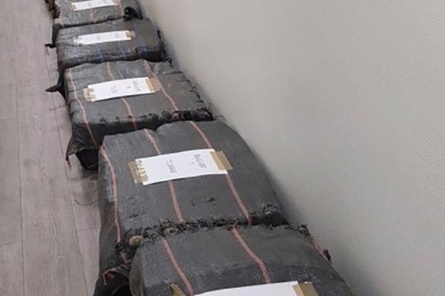 Pour plus de 74 millions d'euros de cocaïne saisie