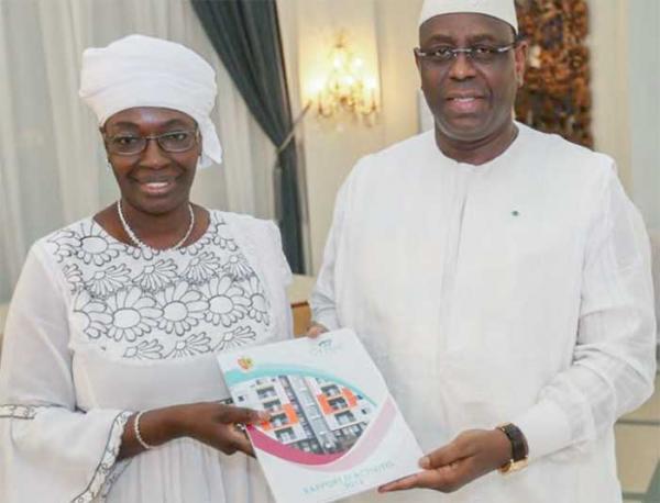 OFNAC : Macky Sall offre un 2e mandat à Seynabou Ndiaye Diakhaté
