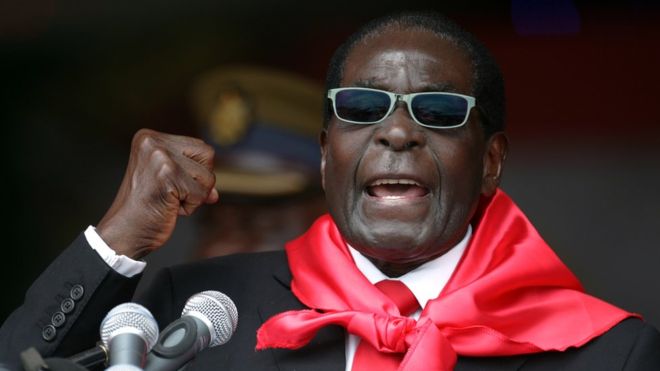 Zimbabwéens et dirigeants étrangers rendent hommage à Mugabe