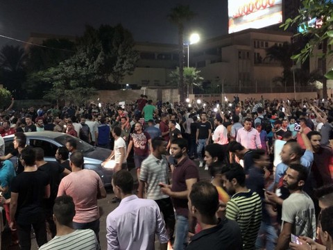 Les forces de sécurité déployées au Caire après de rares manifestations anti-Sissi