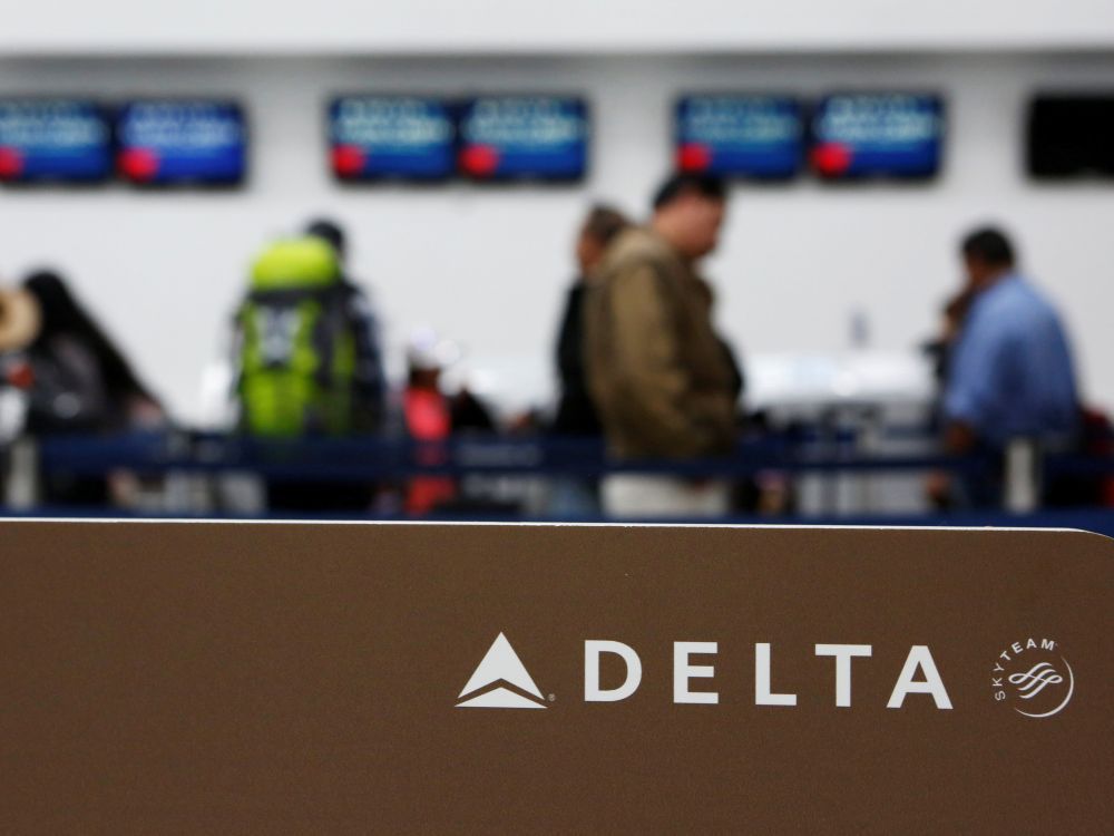 Delta Air Lines monte au capital d'Alitalia, Atlantia demande une refonte du plan de sauvetage