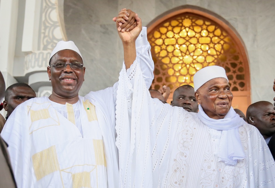 Après avoir neutralisé Abdoulaye Wade, Macky Sall reporte les élections locales