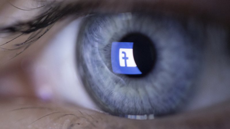La désinformation empire sur Facebook, à un an de la présidentielle américaine