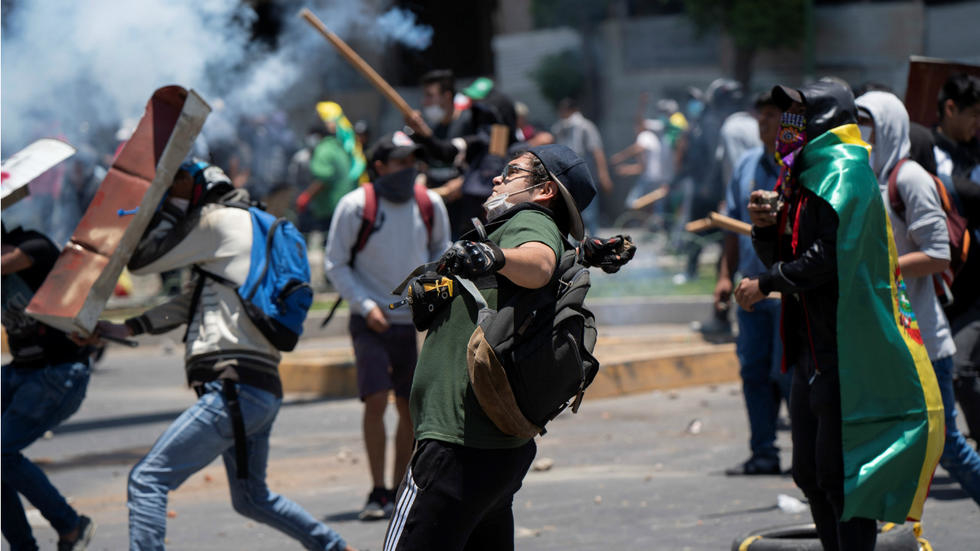 Affrontements entre police et manifestants à La Paz