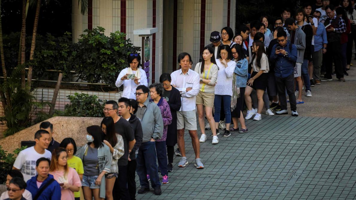 Elections à Hong Kong: participation record après des mois de contestation