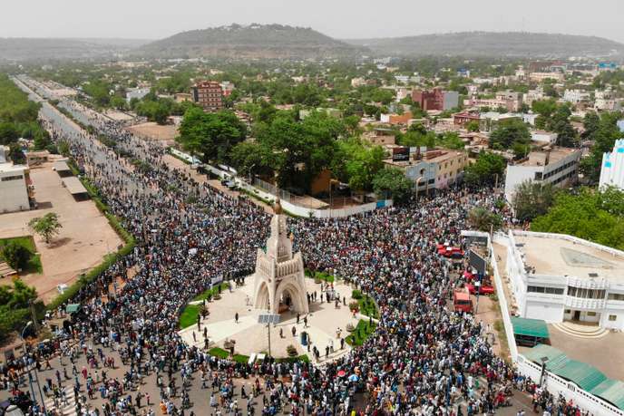 Une vue de Bamako en mode manifestation (photo Le Monde)