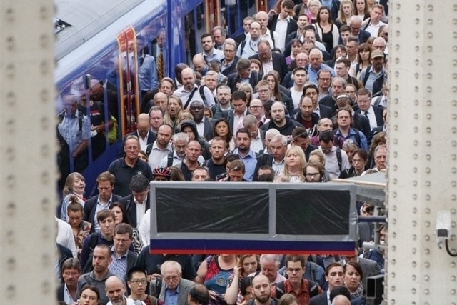 La grève sème le chaos dans la banlieue de Londres