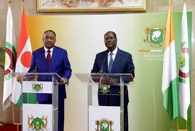 «N’ayons pas peur de nous endetter», chantonnent à l’unisson Ouattara et Issoufou à Dakar