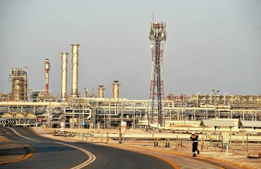 Aramco lève 25,6 milliards de dollars, la plus grosse entrée en Bourse de l'histoire