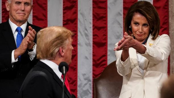 Pelosi enverra l'acte d'accusation de Trump au Sénat "la semaine prochaine"