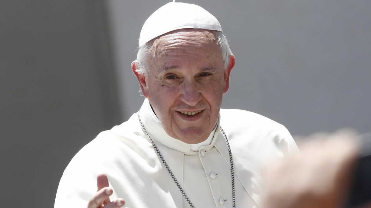 Pape François: «Le célibat est un don pour l'Église»