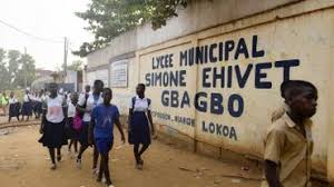 Enfant retrouvé mort dans un train d’atterrissage: un quartier populaire va être rasé à Abidjan