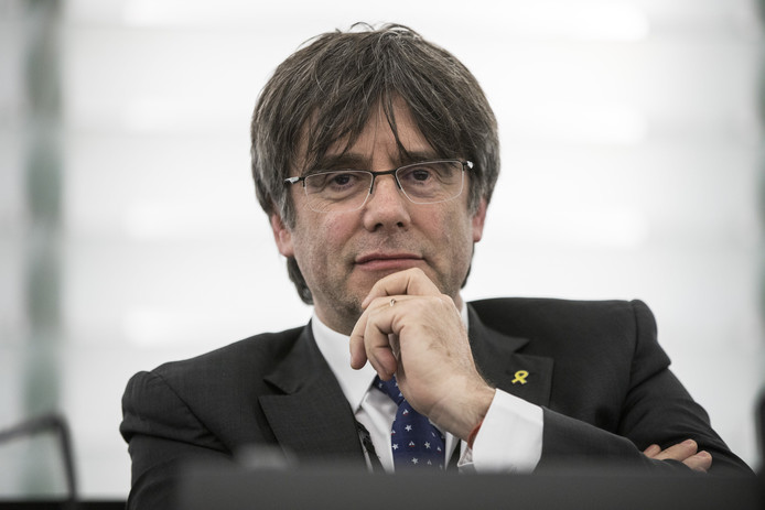 Le Parlement européen lance la procédure sur la demande de levée d’immunité du catalan Puigdemont