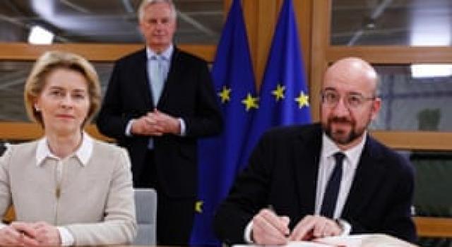 Bruxelles signe l'accord de Brexit