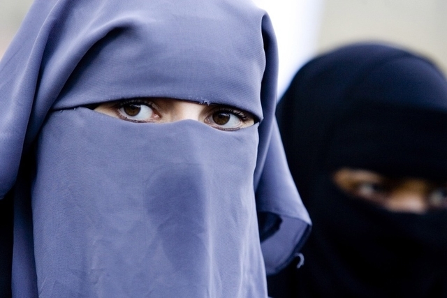ALLEMAGNE : une adolescente autorisée à porter le niqab à l'école