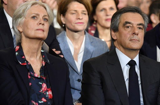 François Fillon et sa femme devant le tribunal, trois ans après le "Penelopegate"