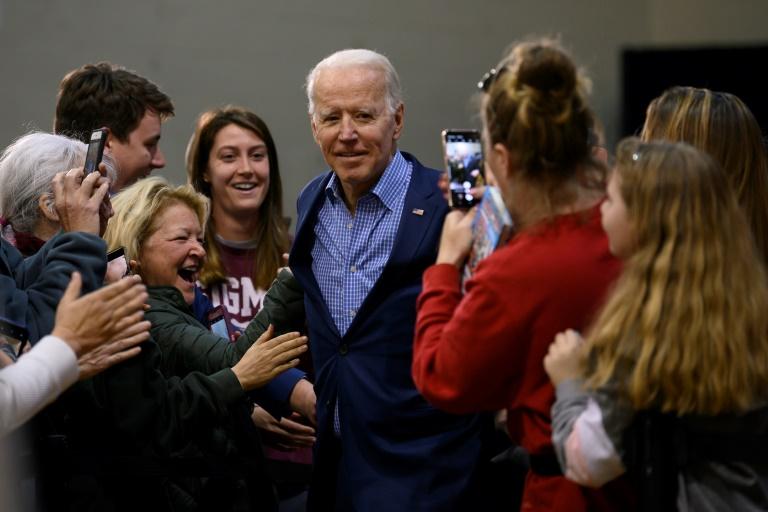 Biden en quête d'une victoire vitale en Caroline du Sud avant le "Super Tuesday"